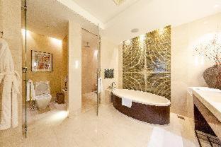 Premier Suite